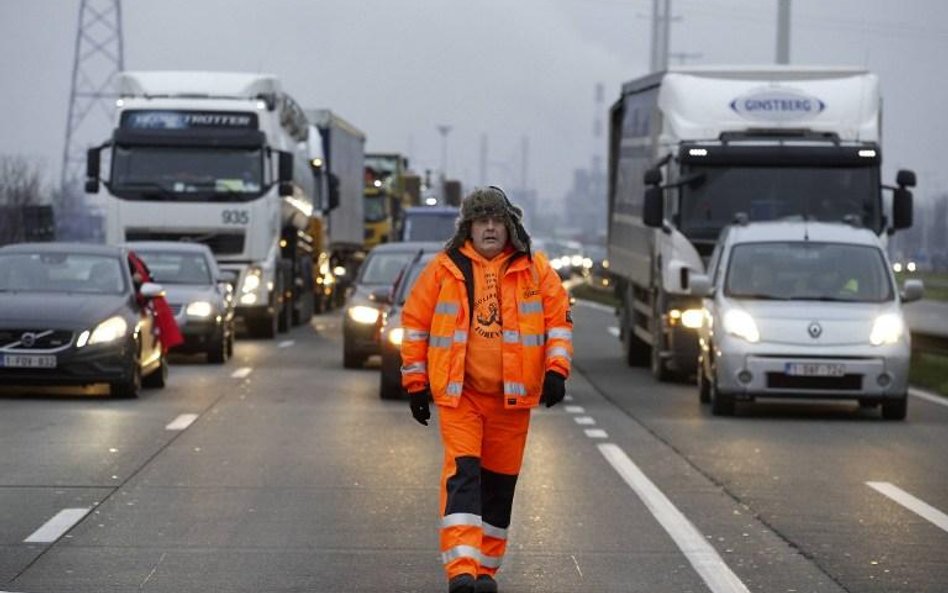 Belgia znowu sparaliżowana przez strajki