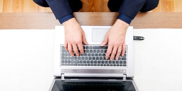 Trzecia edycja programu „Bon dla nauczyciela”. Kolejna szansa na laptop dla pedagogów
