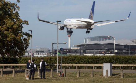 Koronawirus: United Airlines wysyła pilotów na miesięczny urlop