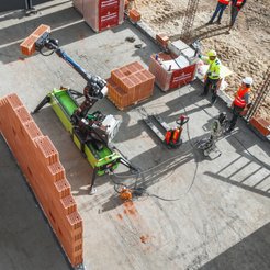 Robot murarski WALLTER jest z powodzeniem stosowany m.in. w Czechach i Wielkiej Brytanii