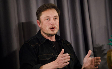 Elon Musk pozwany o manipulowanie kursem akcjami Tesli
