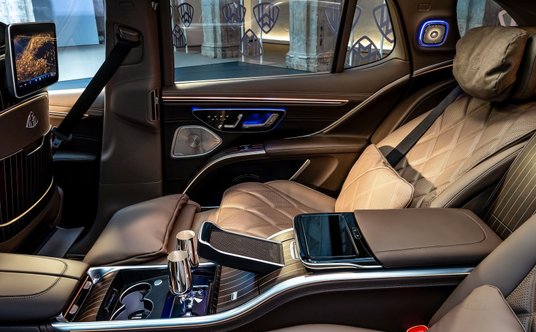 Mercedes-Maybach EQS SUV