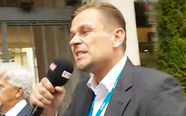Reporter TVP Info Łukasz Sitek zawieszony. Awantura w pociągu