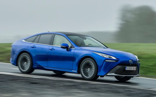 Toyota Mirai oferowana jest również na polskim rynku