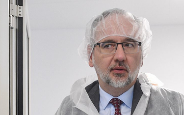 Ministerstwo Zdrowia (na zdjęciu minister Adam Niedzielski) czuje się oszukane w sprawie zamówienia 