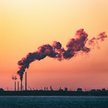 W 2023 roku globalne emisje dwutlenku węgla wzrosły o 1,1 proc. Zdaniem ekspertów IEA tak niewielki 