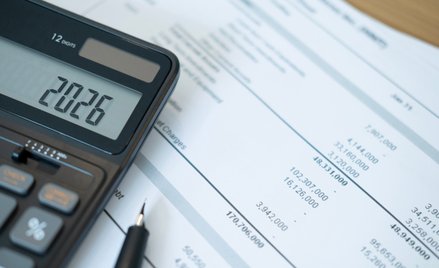 Na zmianę formy opodatkowania mamy czas do 20. dnia miesiąca następującego po uzyskaniu pierwszego p