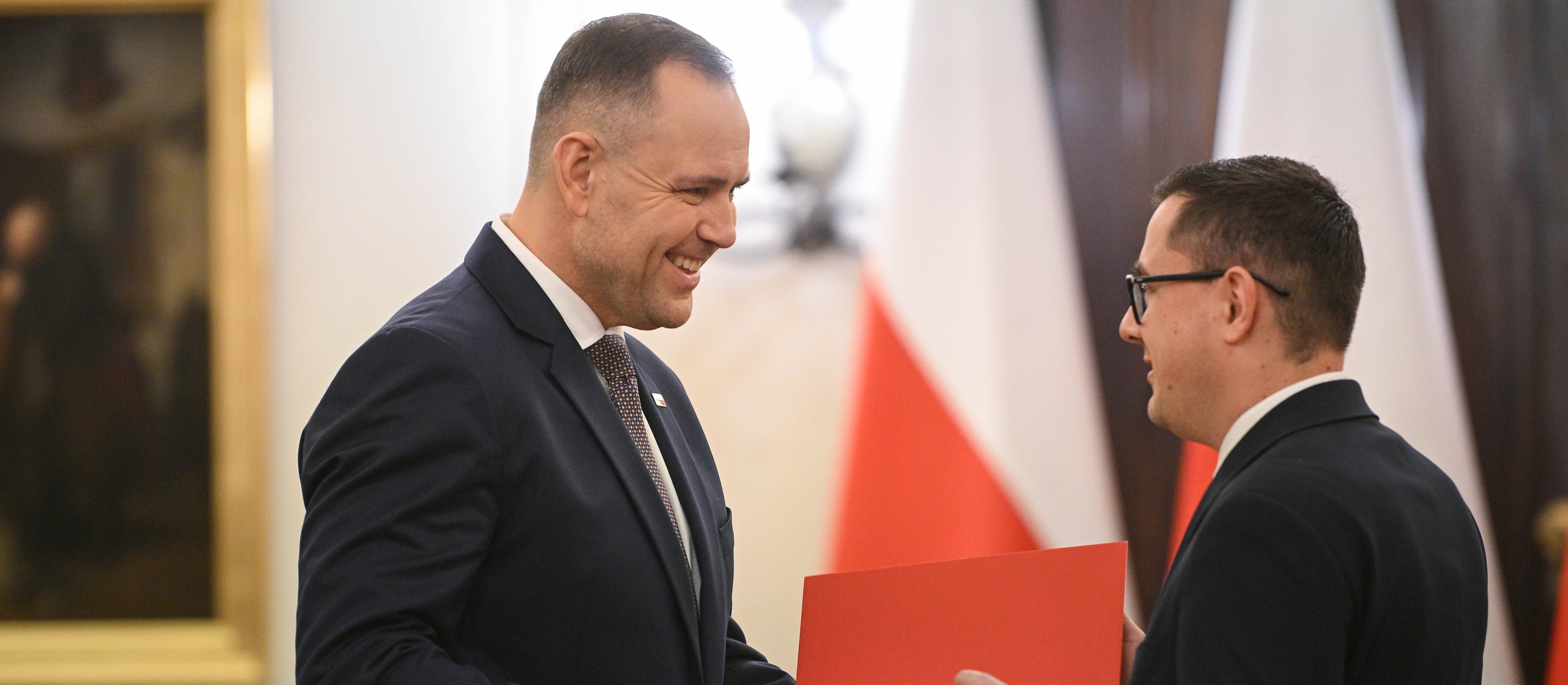 Czy ministrowie uzgadniają projekty ustaw z prezydentem?