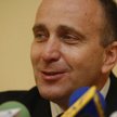Sondaż: PO już prawie dogoniła PiS. A Macierewicz musi odejść