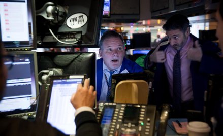 Jak rzucić na kolana 147 milionów traderów?