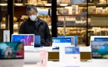 Wirus może nakręcić sprzedaż laptopów i smartfonów