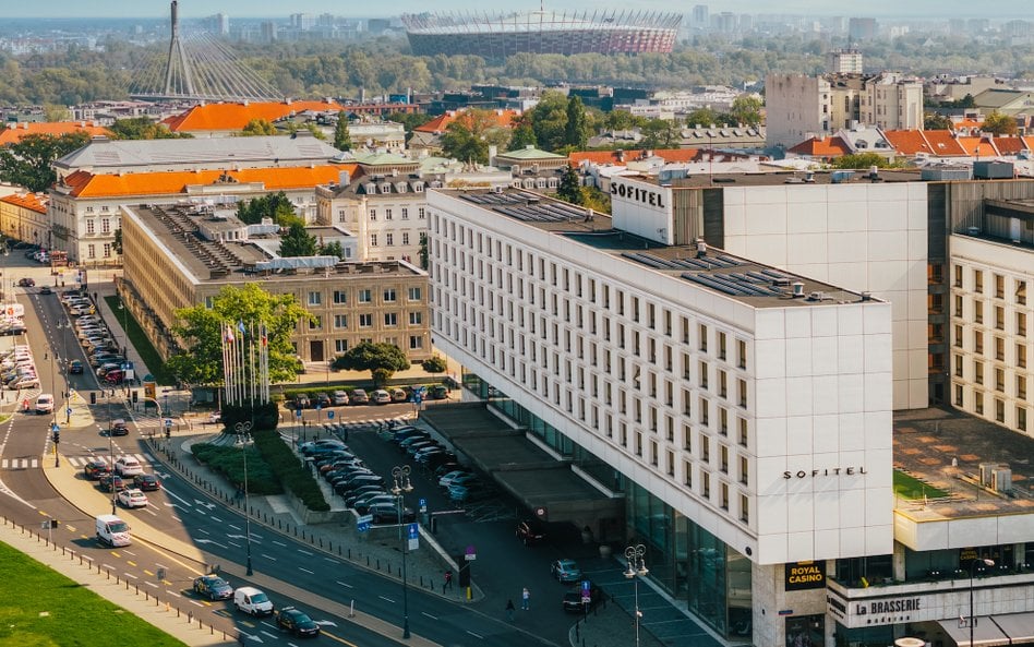 Sofitel Victoria w PRL (wówczas jako Hotel Victoria) był symbolem niedostępnego luksusu.
