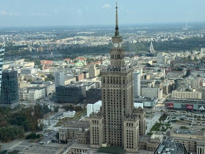 W pięciu salach prezentowane są eksponaty związane z historią, architekturą i funkcjonowaniem Pałacu