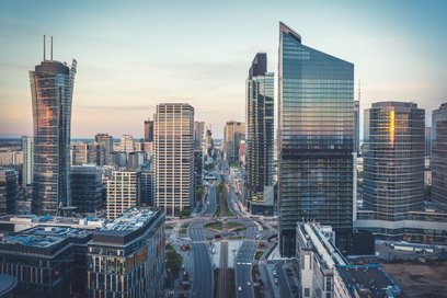Warszawa jednym z najdroższych miast Europy. Mieszkańcy ponoszą wysokie opłaty