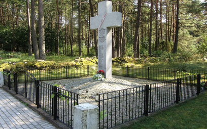 Pomnik pomordowanych w Koniuchach na Litwie
