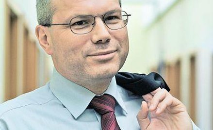 Ja­cek Pio­trow­ski, pre­zes Ka­re­nu i wi­ce­pre­zes ds. fi­nan­so­wych Kom­pu­tro­ni­ka