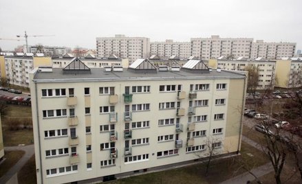 Od pośredników - klienci kupują dla siebie i na wynajem