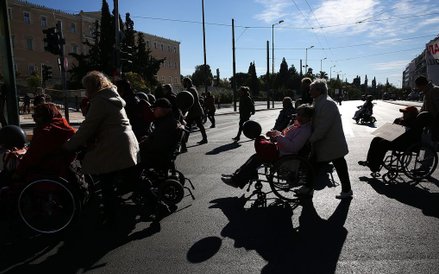 Protest osób niepełnosprawnych w Atenach