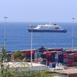 Prom MV Hondius cumujący w pobliżu Praia Port. Na pokładzie potwierdzono jeden przypadek choroby wyw