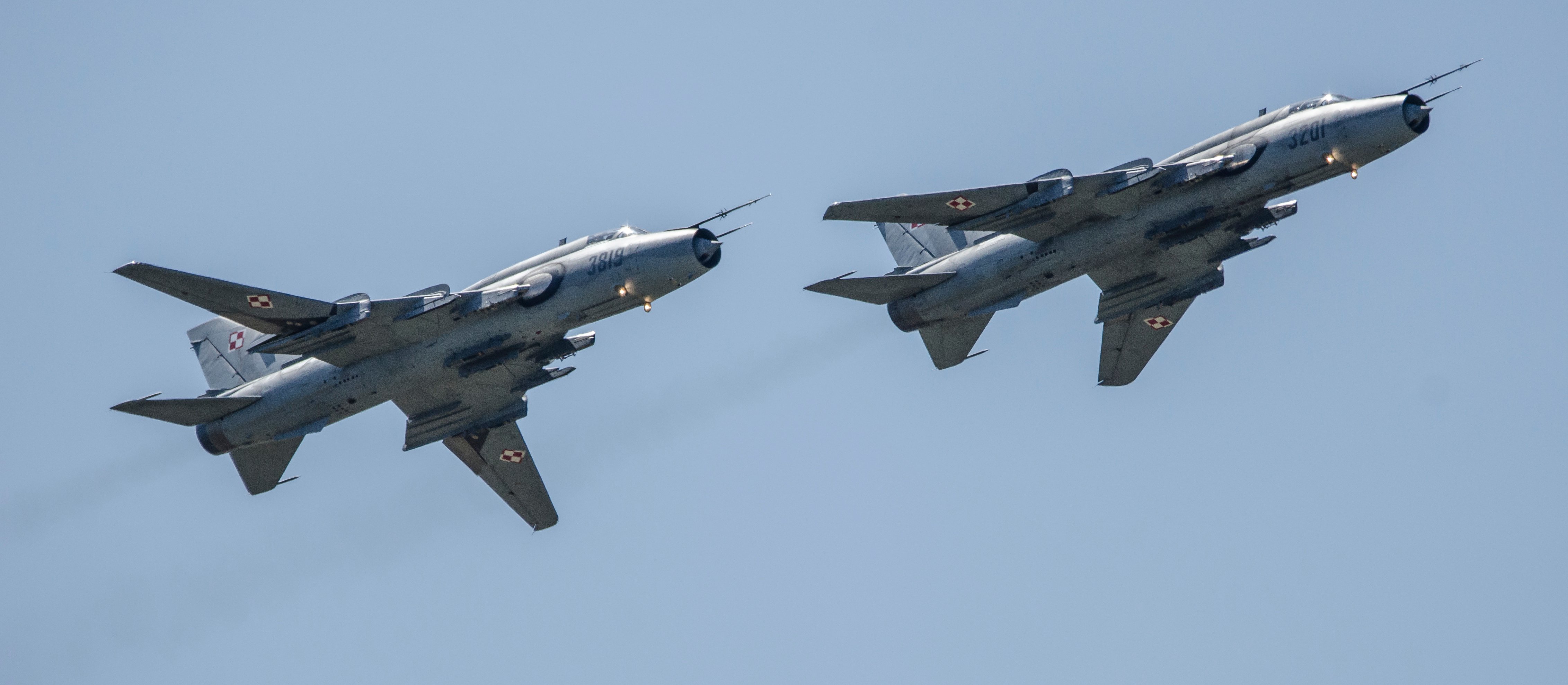 Polska poderwała myśliwce kolejny raz. Jak Polacy reagują na takie komunikaty?