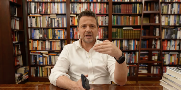 Rozpoznawalność daje zaufanie, ale też wywołuje niechęć wobec samorządowców