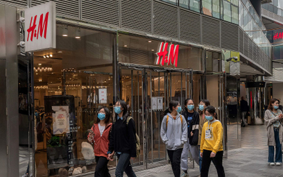 Ostatnio ofiarą internetowych hunwejbinów padł koncern H&M.