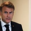 Emmanuel Macron podczas sztabu kryzysowego w Pałacu Elizejskim