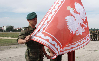 W Wojsku Polskim od 2005 r. funkcjonuje proporzec Prezydenta Rzeczypospolitej Polskiej jako znak zwi