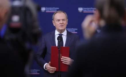 Premier Donald Tusk podczas konferencji prasowej po posiedzeniu rządu