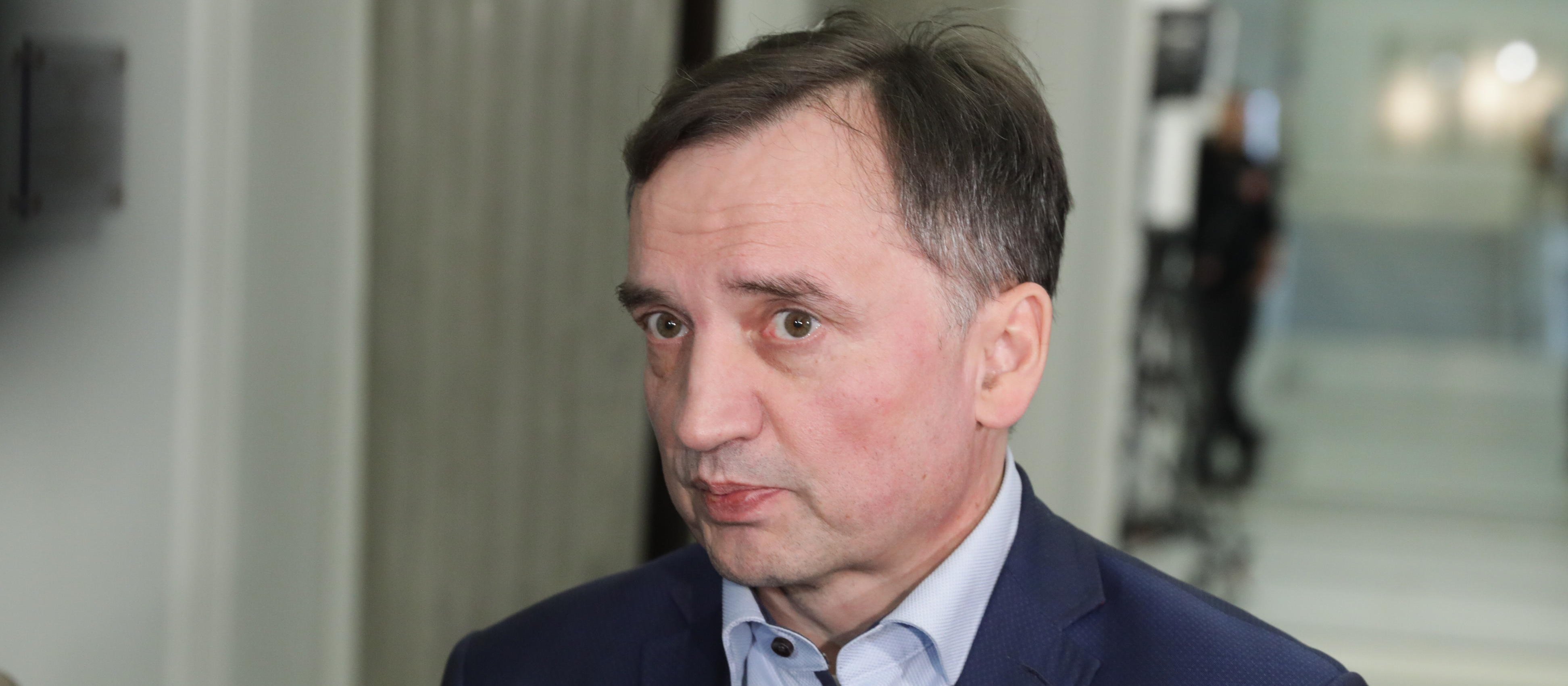 Прокуратура хочет исключить ещё одного судью из дела Збигнева Зёбро