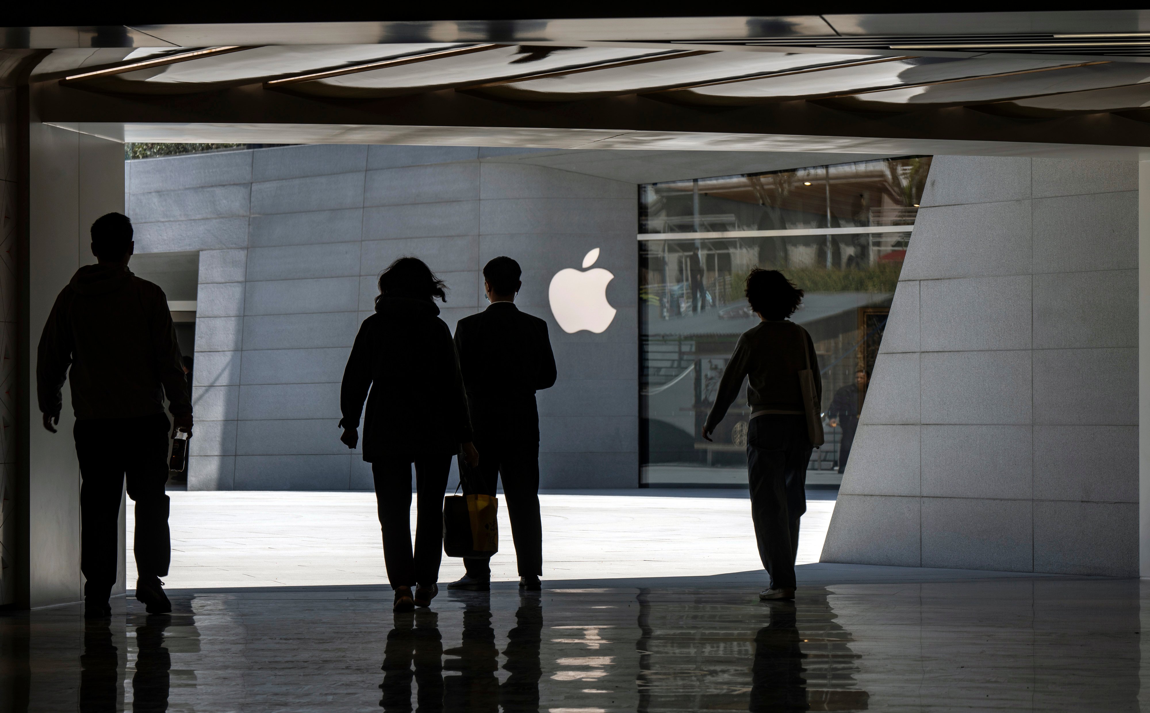 Apple szykuje szklaną rewolucję. Wyciekł niezwykły projekt iPhone'a