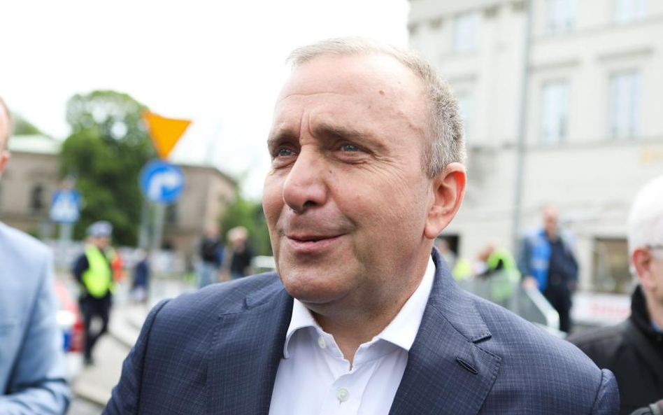 Schetyna ruszył w teren i buduje koalicję na jesienne wybory