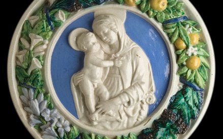 Tondo, Maria z Dzieciątkiem, wytwórnia Cantagalli we Florencji, Włochy, XIX w., majolika wzorowana n
