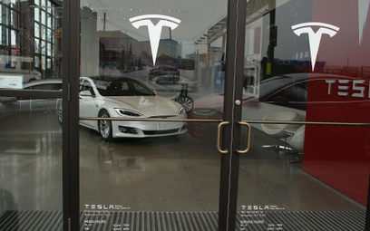 Financial Times: Tesla jest na giełdzie warta więcej od Forda