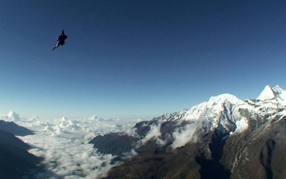 Skoczyli na Mount Everest
