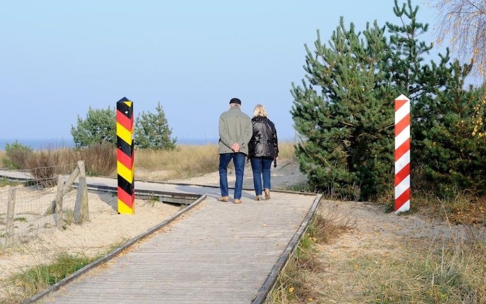 Badanie: Polacy raczej lubią Niemców