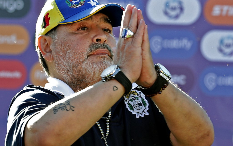 Maradona rezygnuje z posady. Był trenerem trzy miesiące