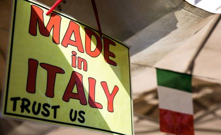 Rzym na wojnie z Brukselą. Strefa euro ma problem