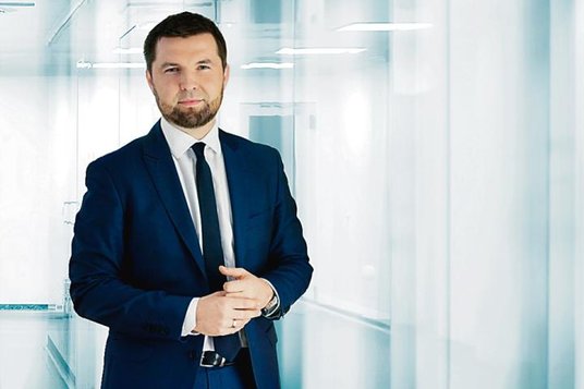 Tobiasz Bury, prezes grupy Idea Banku