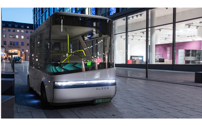 Ten gliwicki elektryczny minibus dzięki specjalnym czujnikom potrafi poruszać się wyznaczoną trasą b