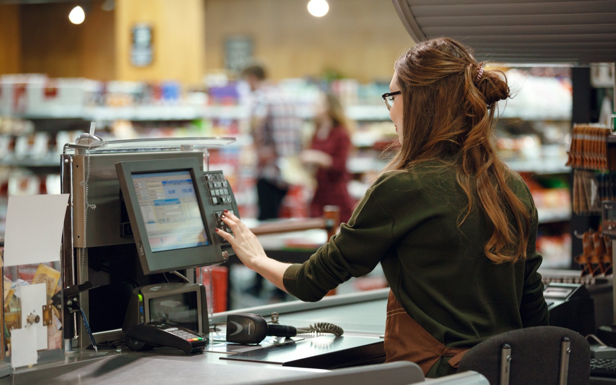 Już co drugi Polak dorabia. Powody mówią wiele o stanie gospodarki