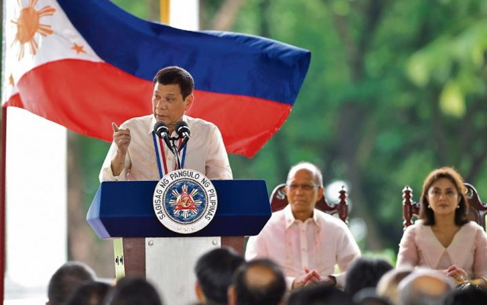 Rodrigo Duterte, od czerwca prezydent Filipin. Wcześniej burmistrz Davao porównywany z Punisherem, b