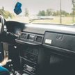 Pojazd jest nadal w oryginalnym, bardzo dobrym stanie, stąd cena – niemal 72 tys. zł.
