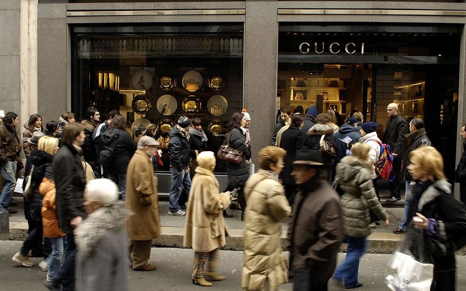 Via Montenapoleone w Mediolanie