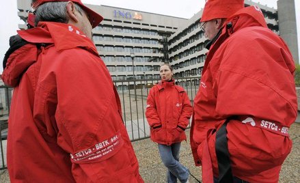 Pracownicy ING zrzeszeni w związku Setca - BBTK protestują w Brukseli