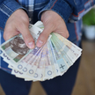 "Renta alkoholowa" w 2025 roku. Ile wynosi, kto może ją otrzymać