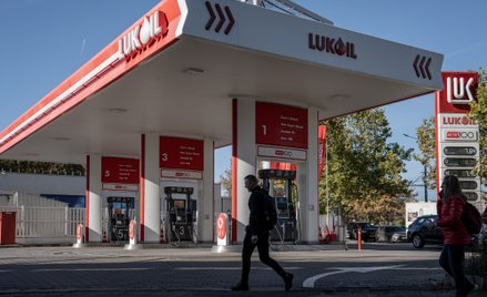 Więcej czasu na rozstanie z Łukoilem. Zegar tyka do 13 grudnia