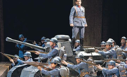 Juan Diego Florez jako Tonio w „Córce pułku”, Metropolitan Opera, Nowy Jork, 2008