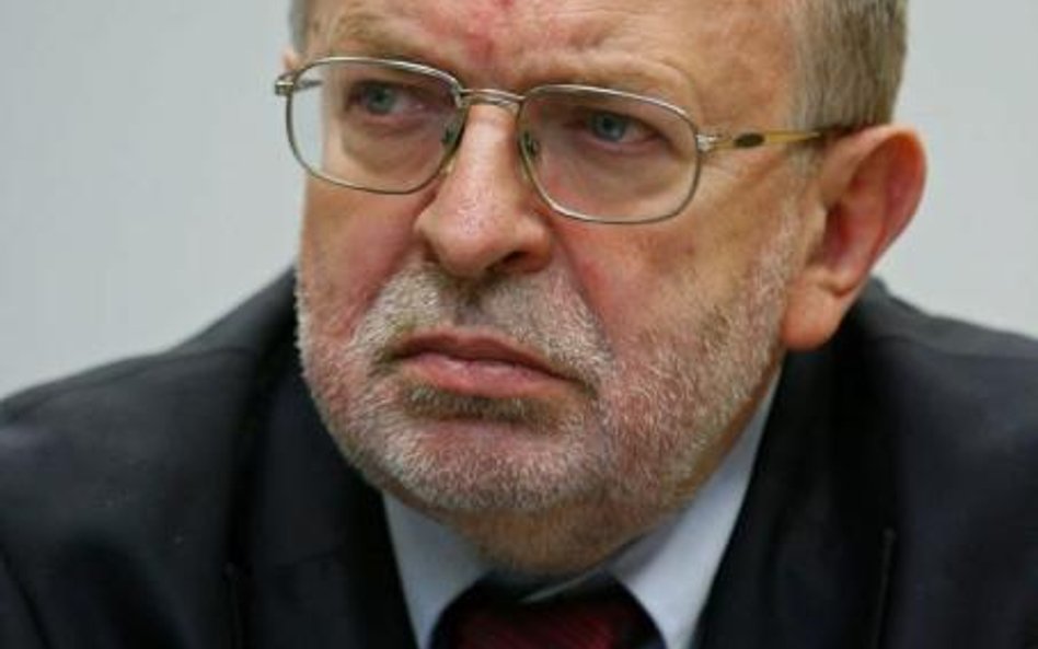 Polacy często wstydzą się patriotyzmu