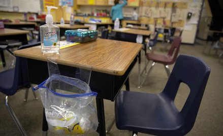 Koronawirus: Ile będzie kosztować uczniów nauka zdalna? Profesor przedstawia szacunki